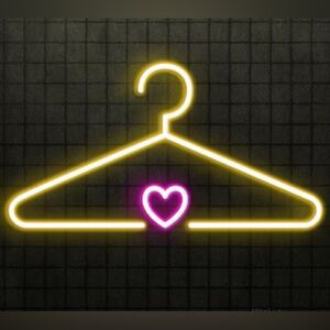 Meet your Poshmark Ambassador, Emilie